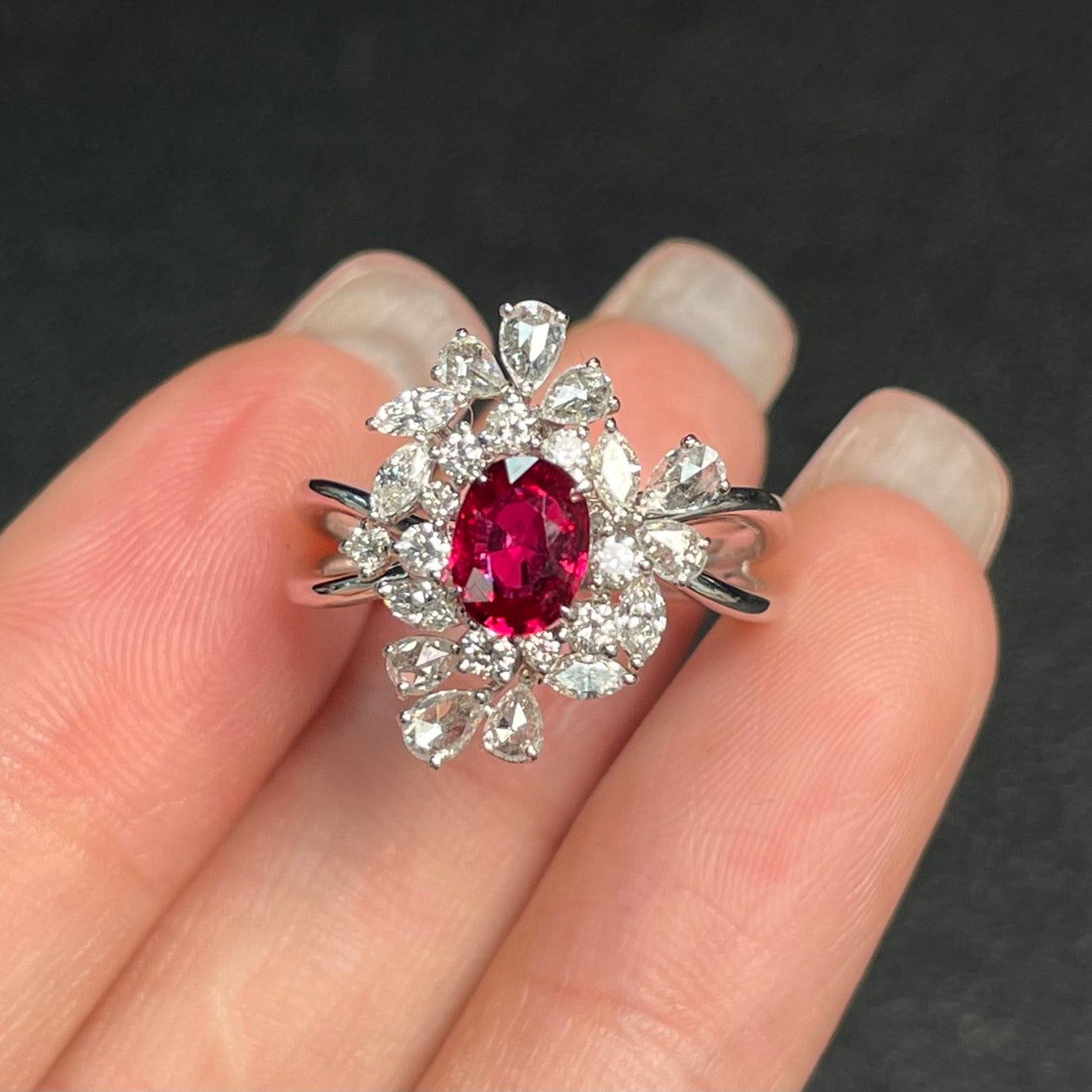 HUILIU HQ gemstone ruby ring set in 18K gold with diamond accents, size 14, unheated pigeon blood red rubies, 4.66g weight