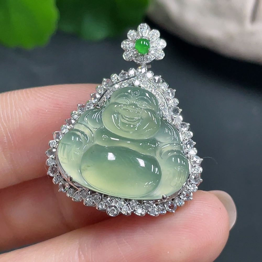 Jadeite inlaid Buddha pendant 18k total weight approx. 7.19g