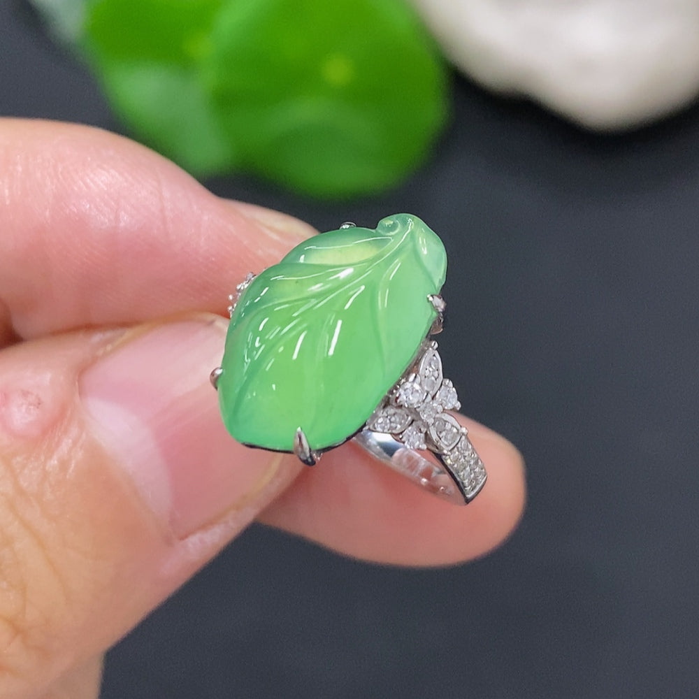 Jadeite Ring in 18K Gold (with Diamond Accents)