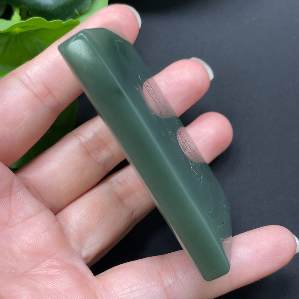 Hetian Jade Guanyin Pendant with Visible Craftsmanship and Coloring