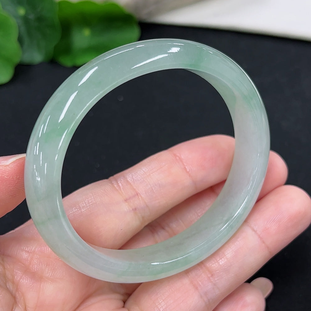 HKHQ Jadeite Concubine Bracelet with jade stones, 56.2/48.4 size, weighing approx. 41.1g, showcasing intricate craftsmanship.