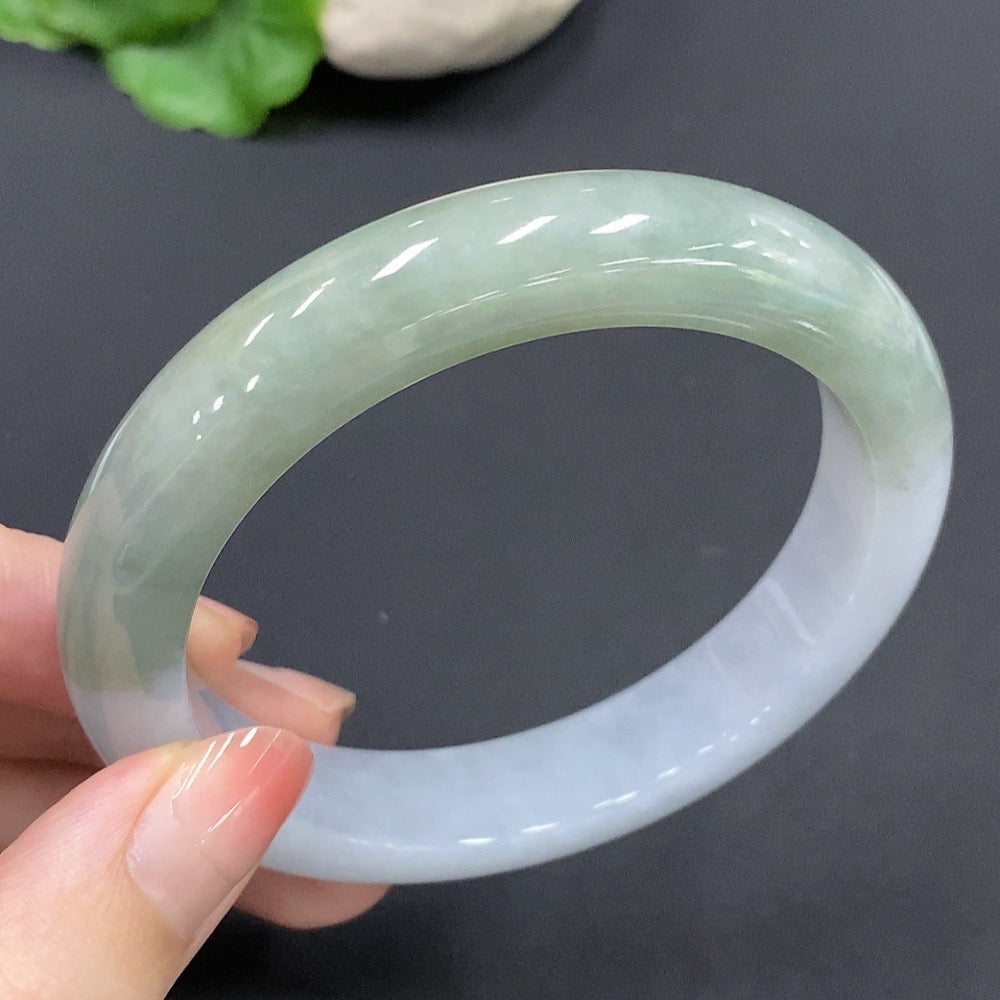 Jadeite Bangle Size 58.8mm Total Weight 64.706g