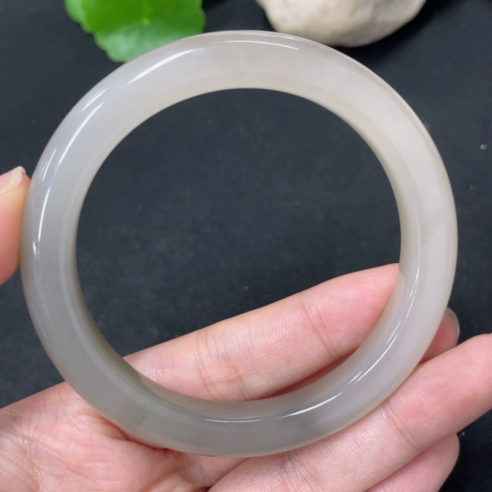 Hetian Jade Round Bracelet Size 59.5 Total Weight Approx. 52.7g