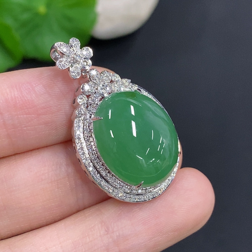 Jadeite Cabochon Pendant in 18K Gold with Diamond Accents