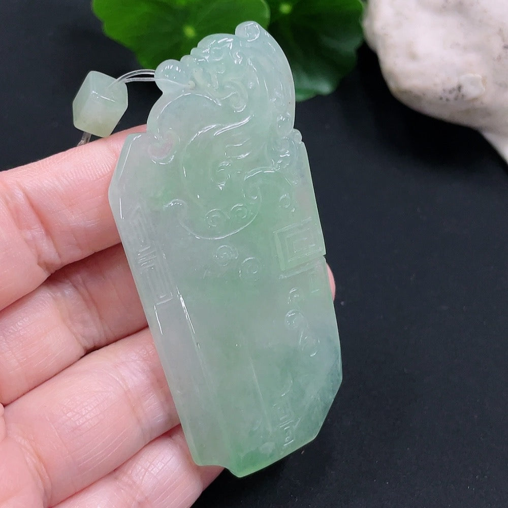 Antique-style Jadeite Pendant, Total Weight Approx. 27g