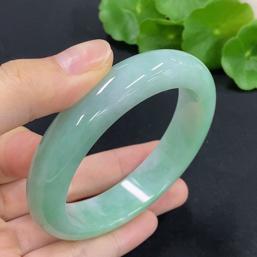 Jadeite Round Bangle
