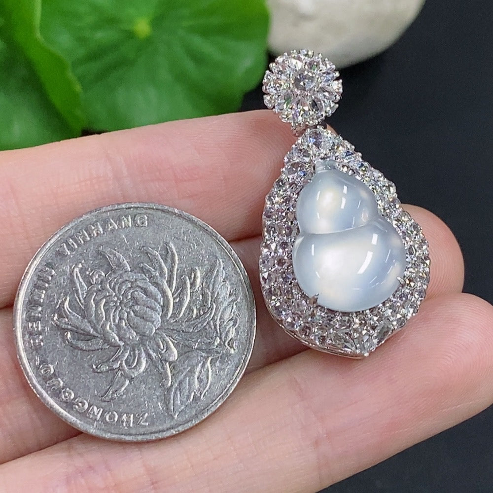Jadeite gourd pendant with 18k gold and diamond accents, featuring intricate inlay work, jewelry necklace by HKHQ.