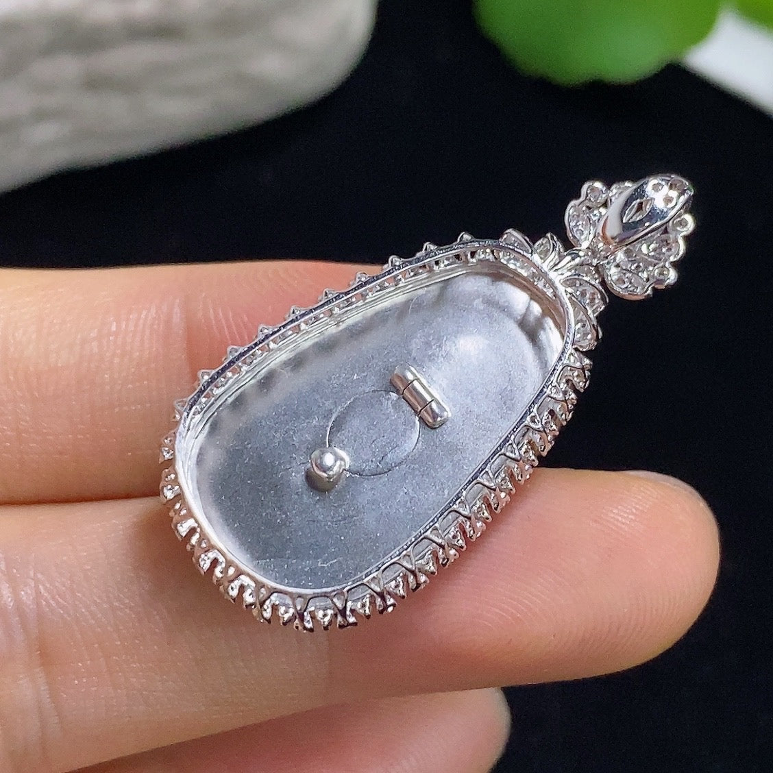 Jadeite Ruyi Inlaid Pendant with 18K Gold and Diamond Accents, Color Origin Undetermined