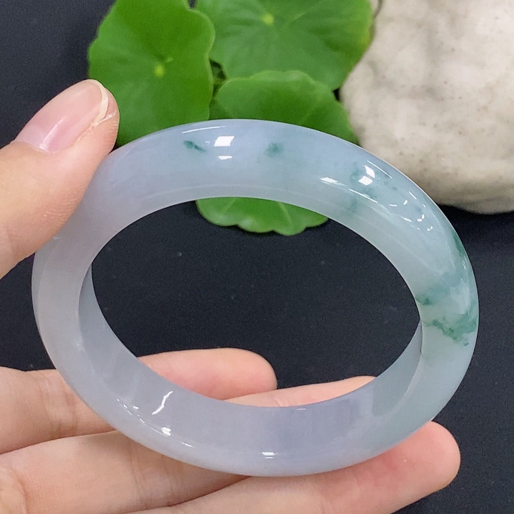 HKHQ jadeite round bangle in size 52.8 with a weight of 55.88g, showcasing smooth, polished jadeite craftsmanship.