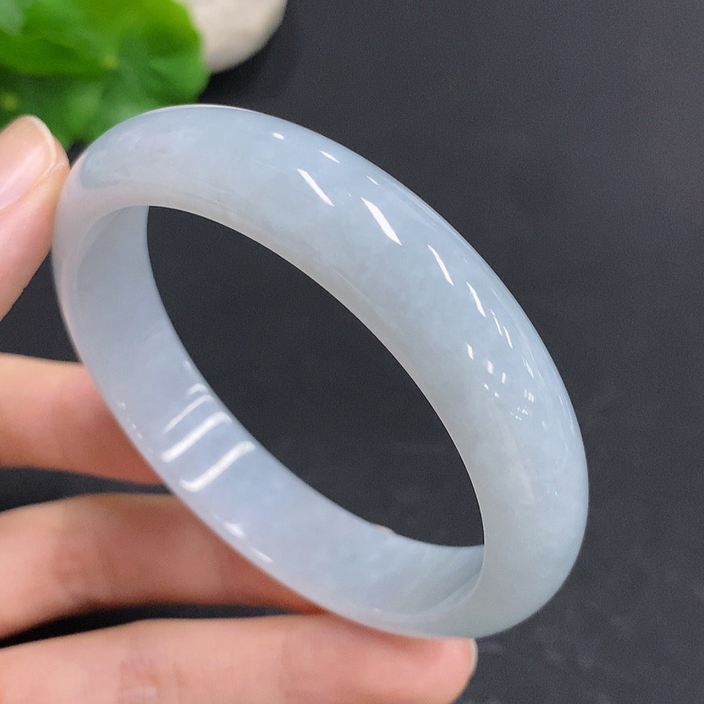 Jadeite Regular Bangle Total Weight Approx. 51.3g, Inner Diameter 58