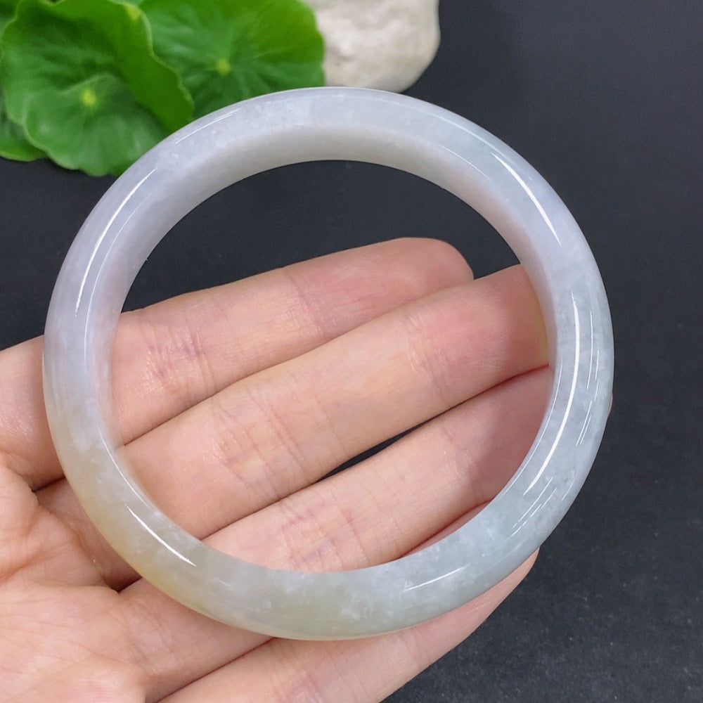 Jadeite Round Bangle
