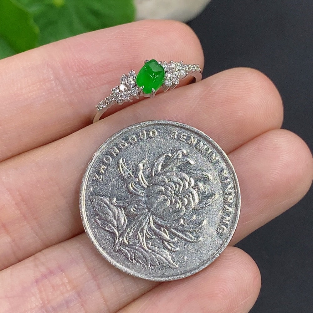 Jadeite Freeform Inlaid Ring 18k Gold Total Weight Approx. 1.7g Size 15 with Diamond Accents
