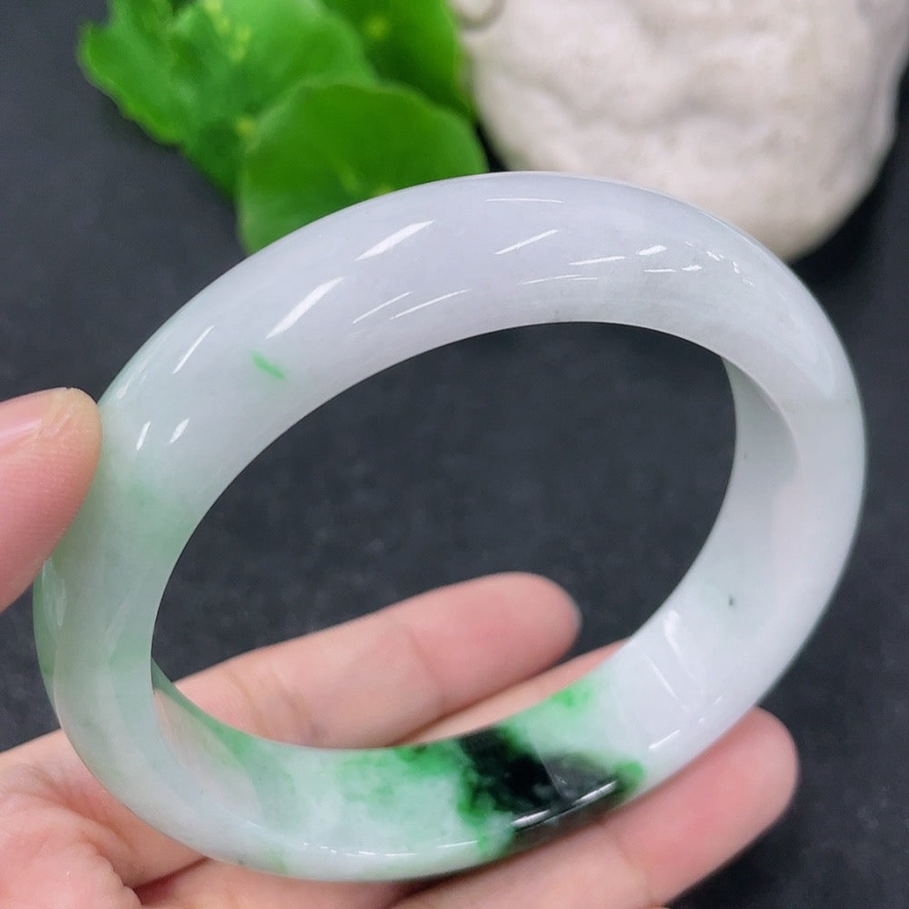 Jadeite Round Bangle with Other Mineral Components