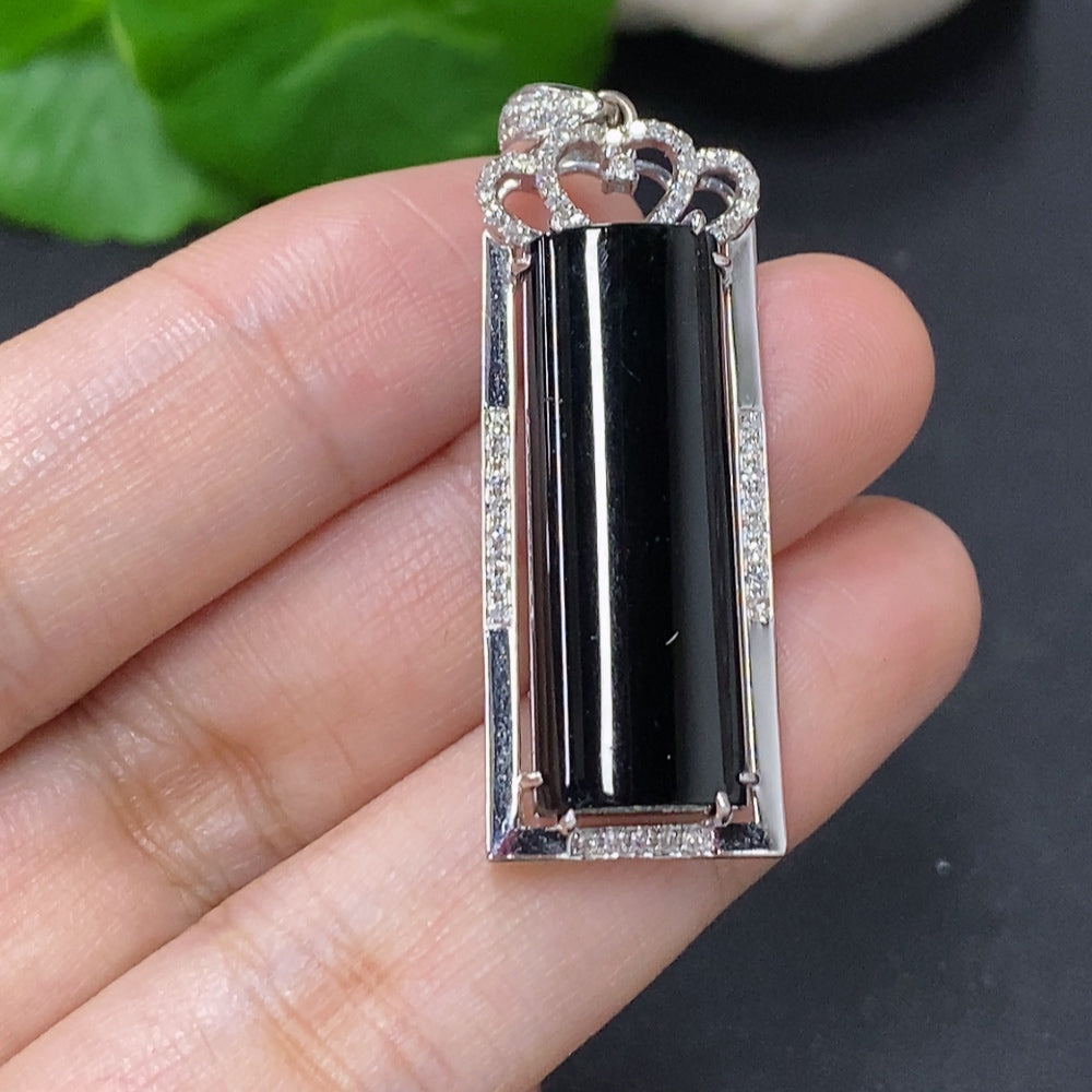 Jadeite Inlaid Pendant 18K Gold (with Diamond Accents)