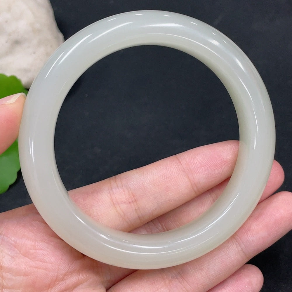 Hetian Jade Round Bracelet Size 59 Total Weight About 64.8g