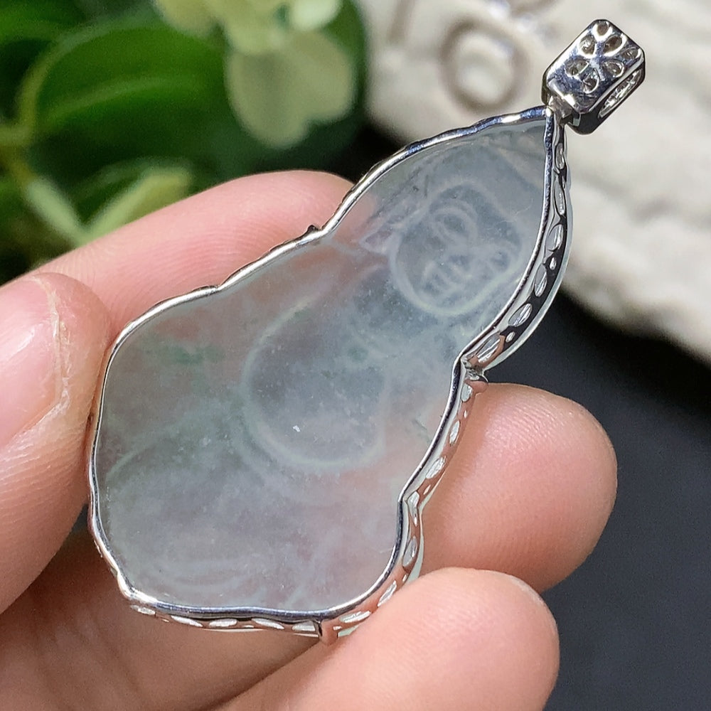 Baby Guanyin Jadeite Pendant with 18K Gold Inlay, Approx. 6.4g