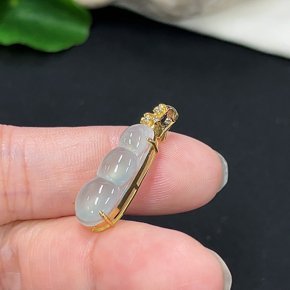 Jadeite auspicious bean pendant with 18K gold and diamond accents, designed for elegant necklaces by HKHQ.
