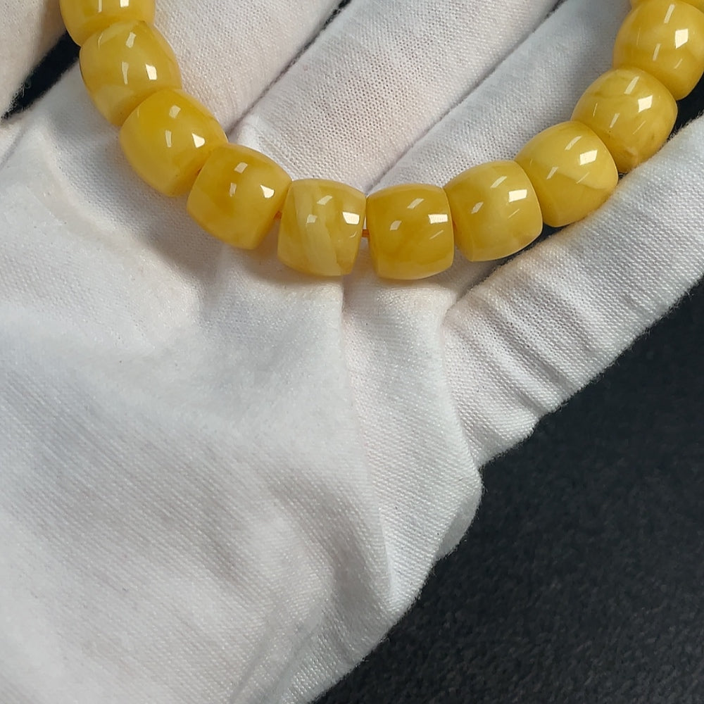 Amber Beeswax Bracelet Total Weight Approx. 19.39g Size About 11.2mm