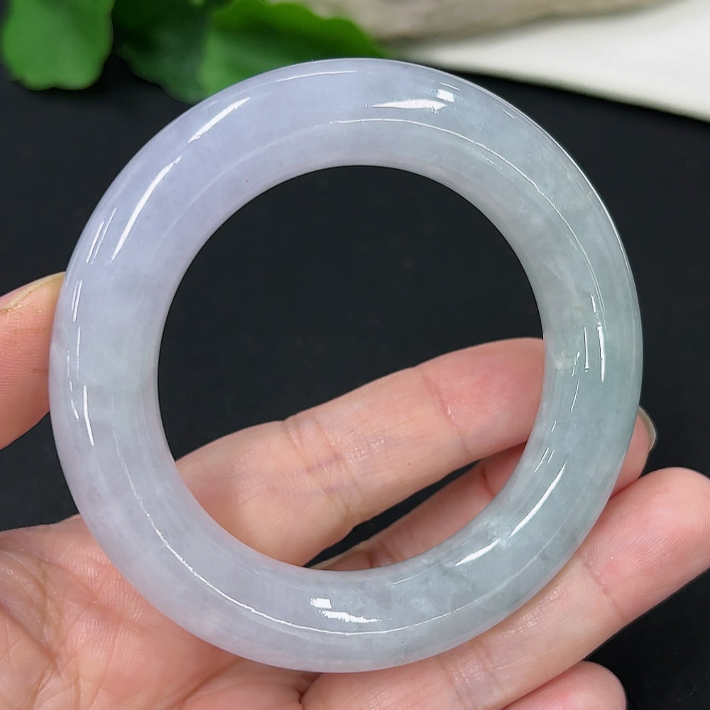 HKHQ jadeite round bangle, size 50, with a total weight of 78.1g, featuring smooth, polished jade surface.