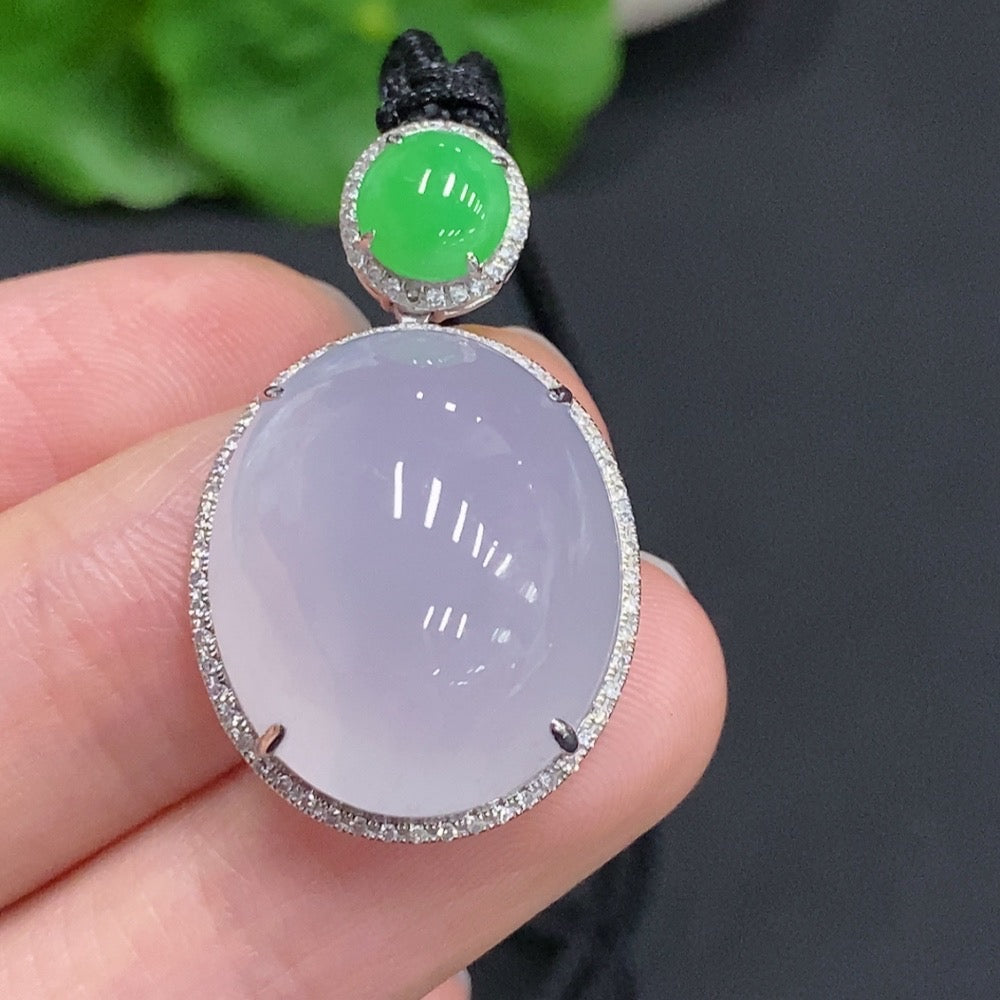Jadeite Cabochon Pendant Set in 18k Gold, Total Weight Approx. 8.7g (Including Cord), Accented with Diamonds