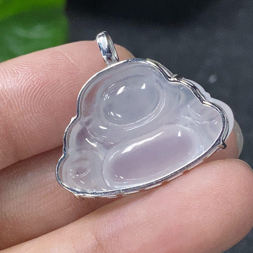 Jadeite Inlaid Buddha Pendant with 18K Gold and Diamond Accents, Total Weight Approx. 3.96g