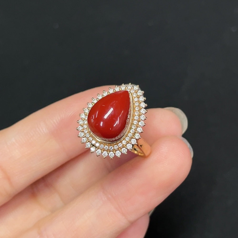 Southern Red Agate Ring in 18K Gold with Diamond Accents