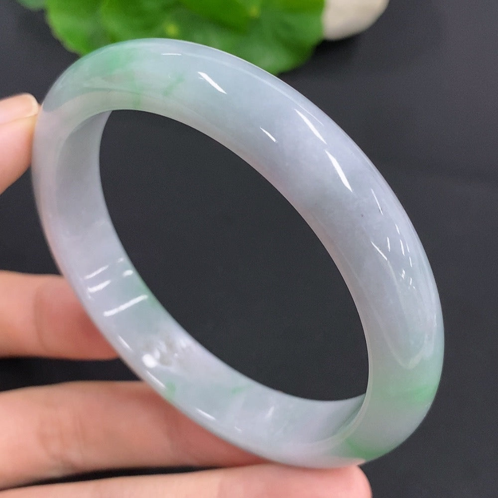 Jadeite Round Bangle