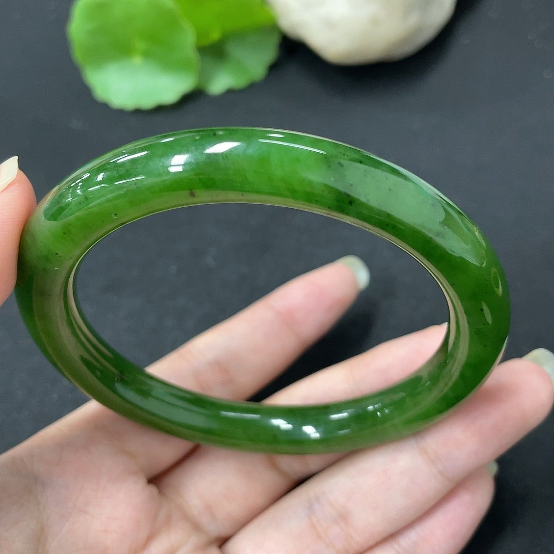Hetian Jade Green Jade Round Bangle Size 58.7 Total Weight Approx. 44.7g