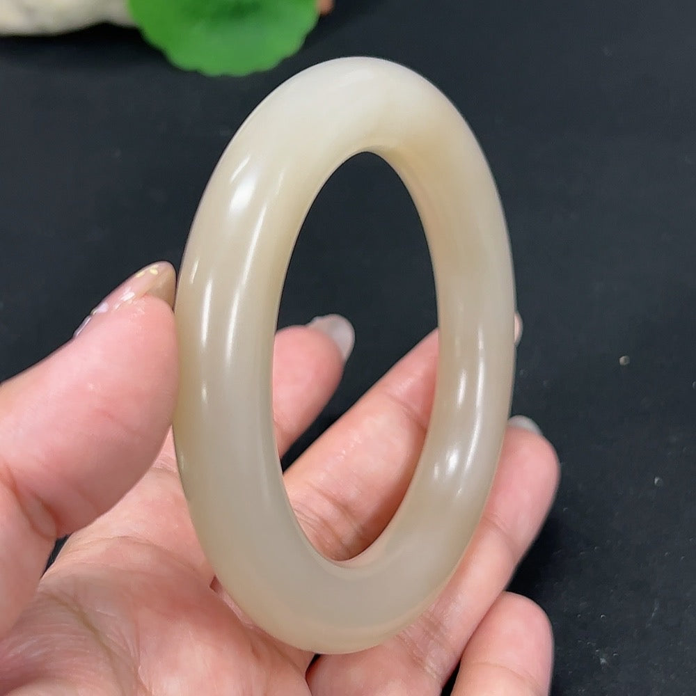 Hetian Jade Round Bangle Size 56.4 Total Weight Approx. 73.7g