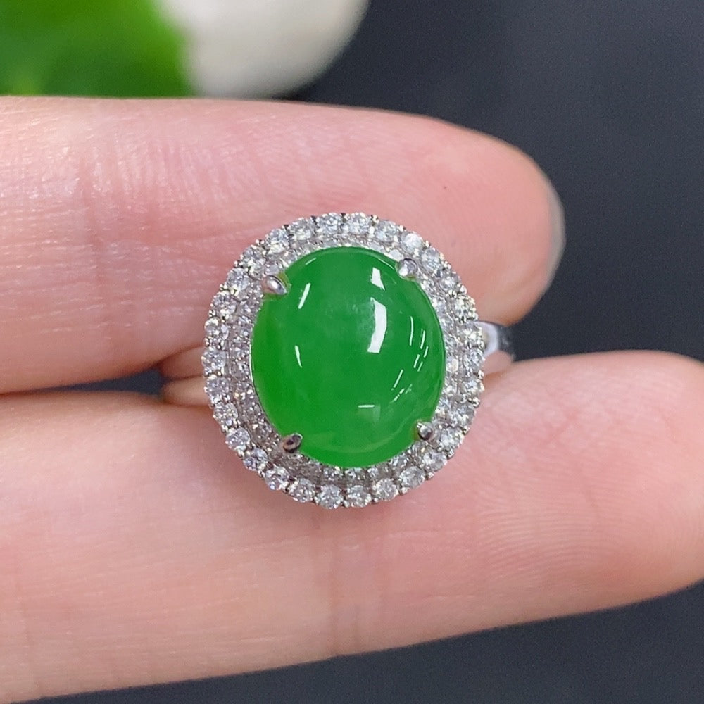 Jadeite Cabochon Ring 18k Gold Total Weight Approx. 3.6g Size 11 with Diamond Accents