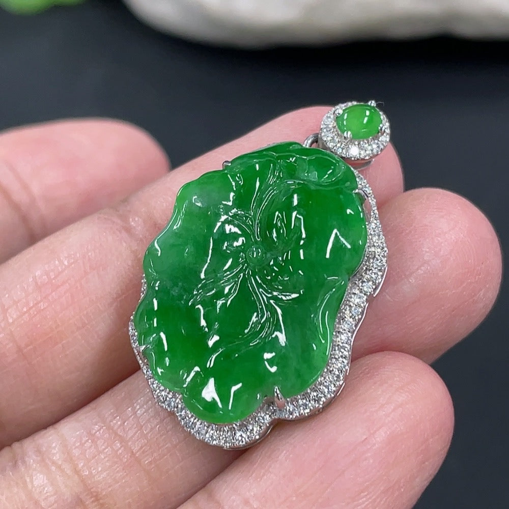 Jadeite Harmony and Beauty Inlaid Pendant, No Hallmark, Gold Content Approximately 58% Au, Accented with Diamonds, Total Weight Approximately 5.96g