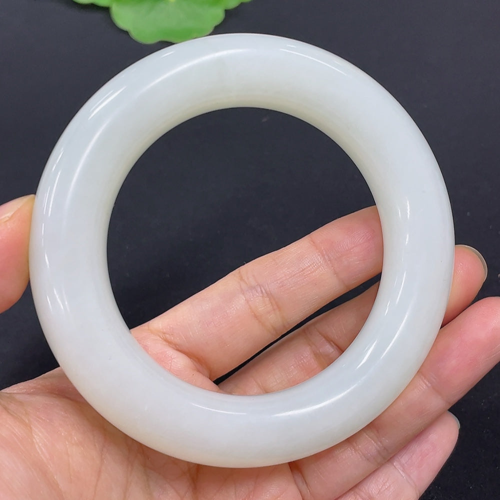Hetian Jade Round Bangle