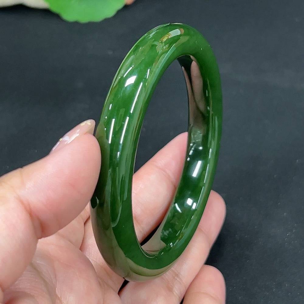 Huiliu certified Hetian Jade Jasper round bracelet featuring smooth, polished jade beads on a delicate string.
