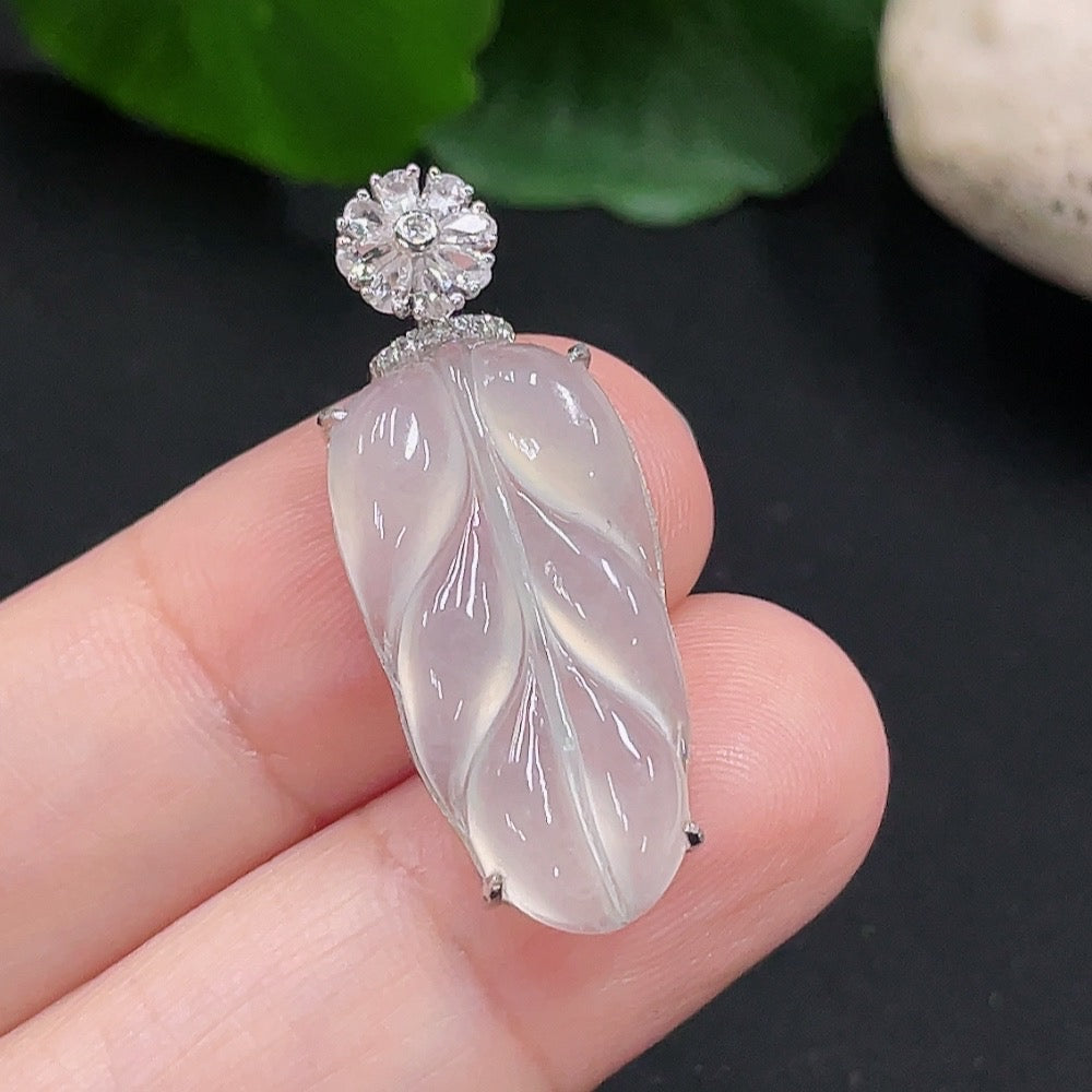 Jadeite Leaf Inlay Pendant 18K Gold Total Weight Approx. 2.6g (With Diamond Accents Only Smallest Side Stones)