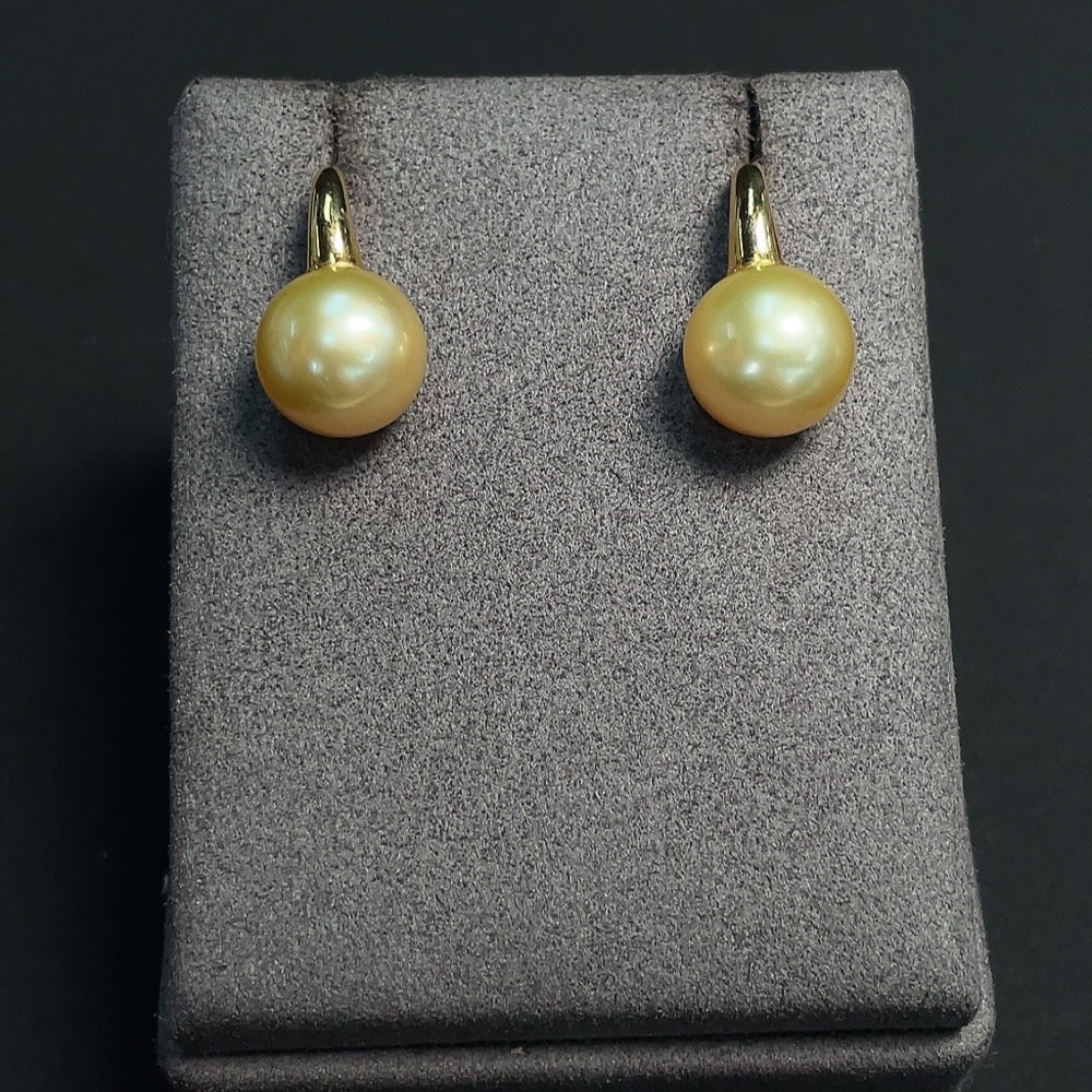 Seawater pearl earrings set in, approximately 12mm in size, about, color origin undetermined | Huiliu Certified