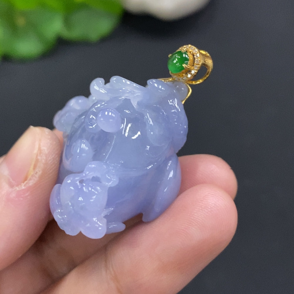 Jadeite Lotus Pod Pendant with 18K Gold Bezel Total Weight Approx. 29.8g (Set with Diamonds)