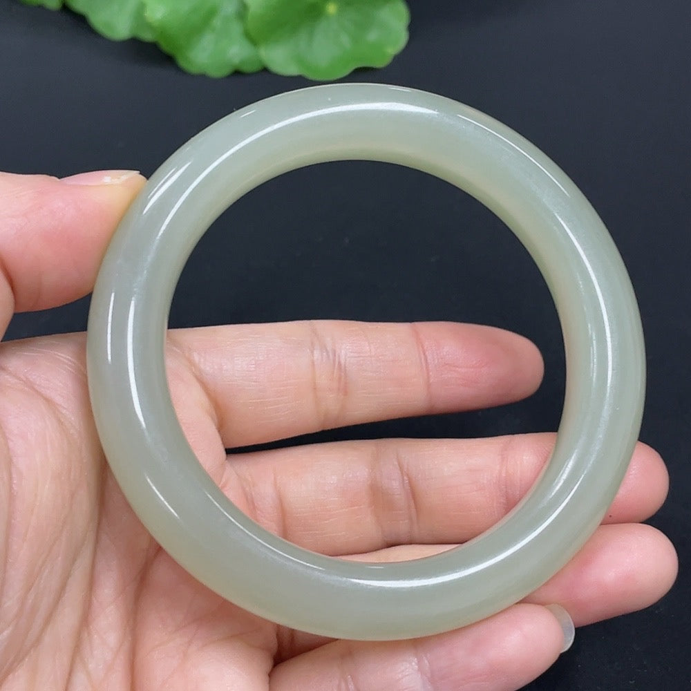 Hetian Jade Round Bracelet Size 56.3 Total Weight Approx.57g
