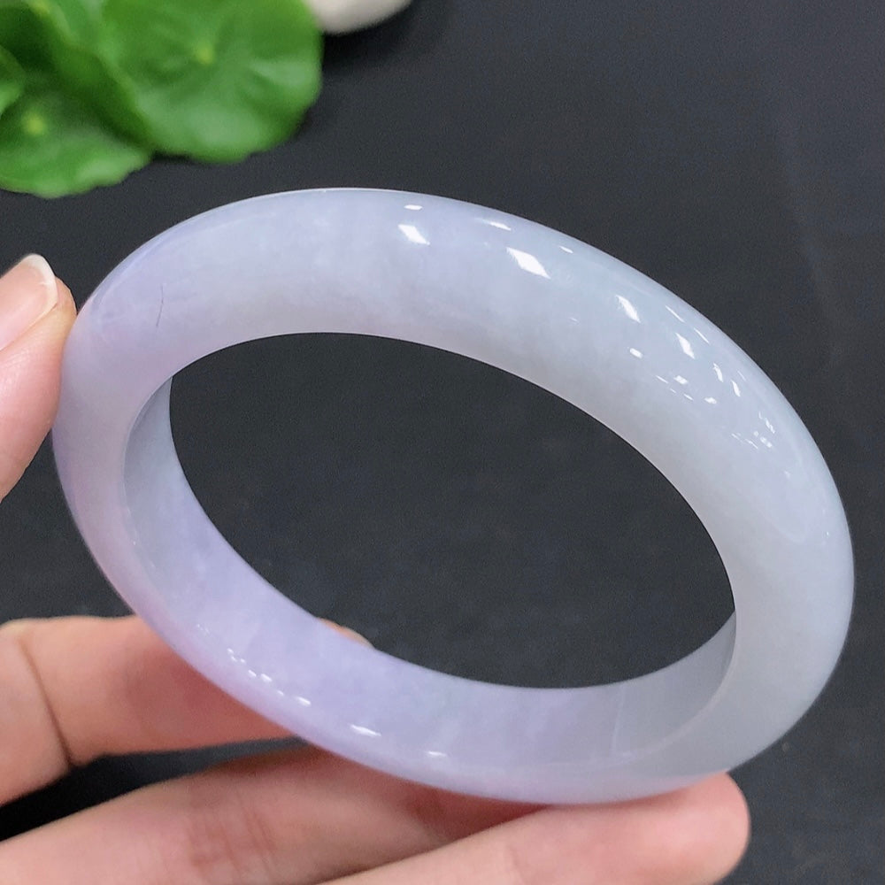 Jadeite round bracelet weighing 61.5g with a size of 58, featuring polished green jade stones, from HUILIU HQ.