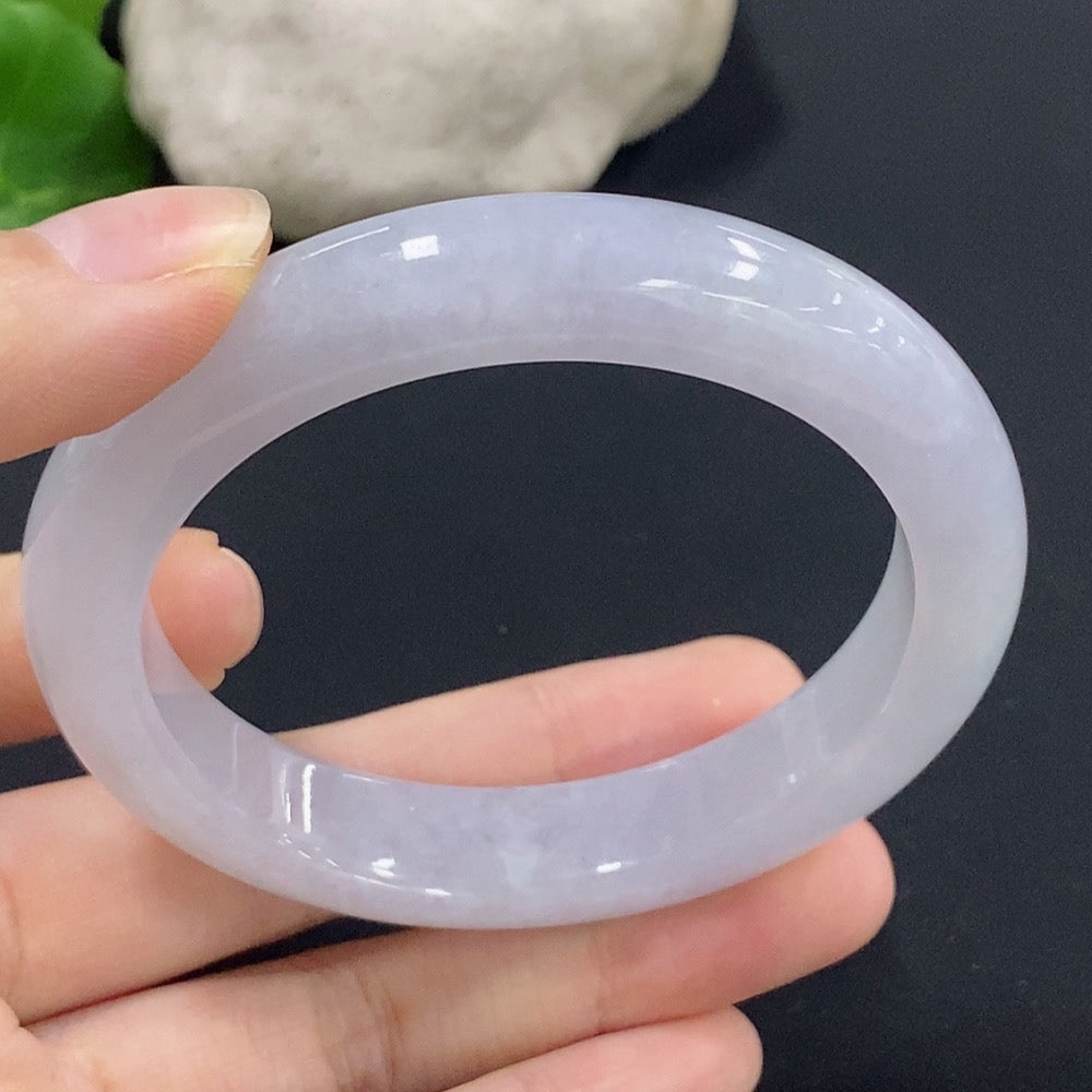 Jadeite Round Bangle