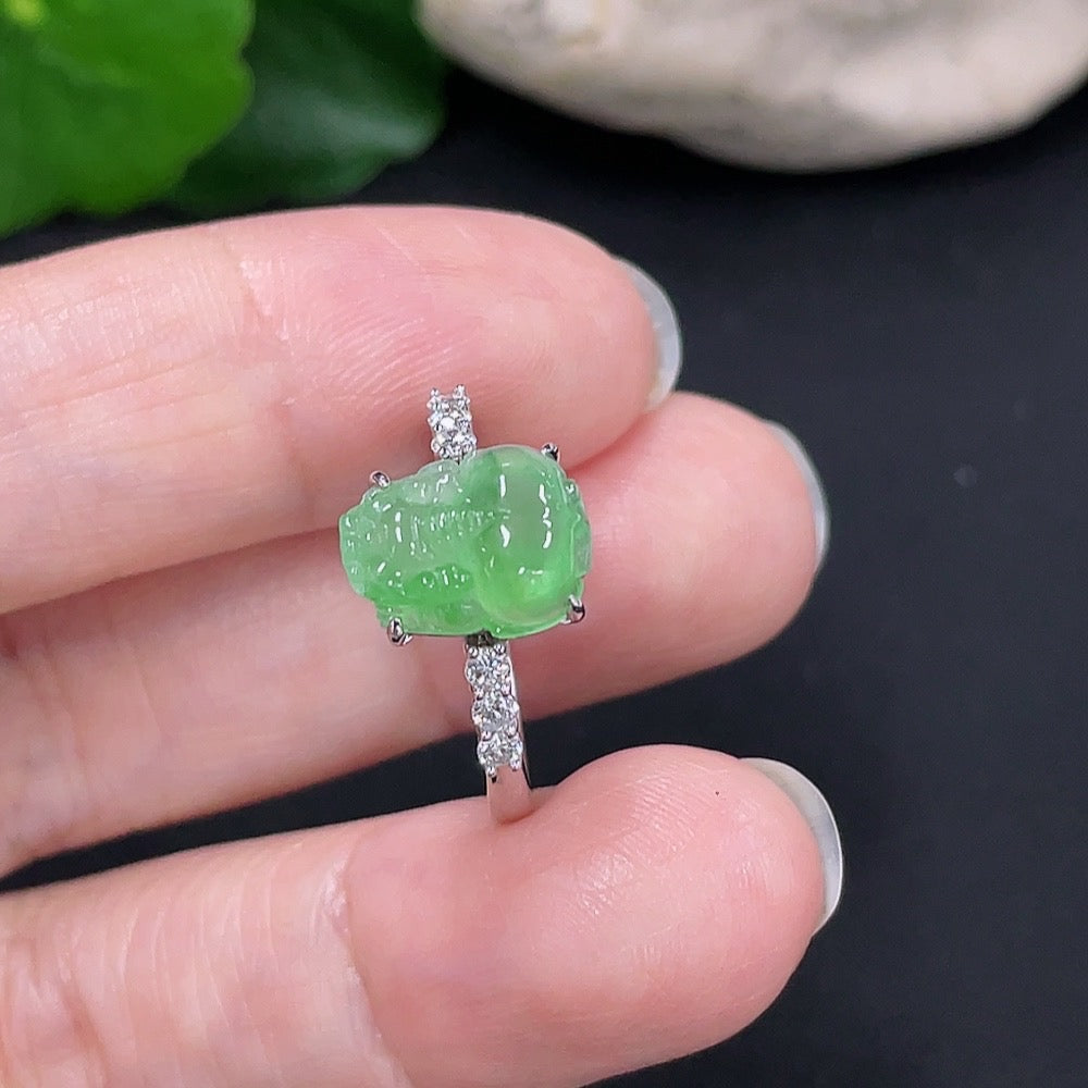 Jadeite inlaid ring size 14 18K gold total weight about 3g (with diamond)