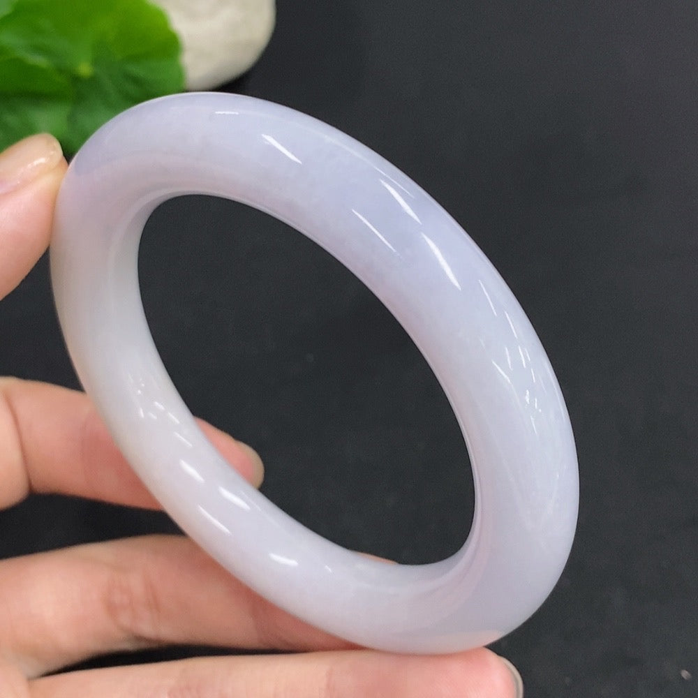 Jadeite Round Bangle Total Weight Approx. 68.5g Size 56
