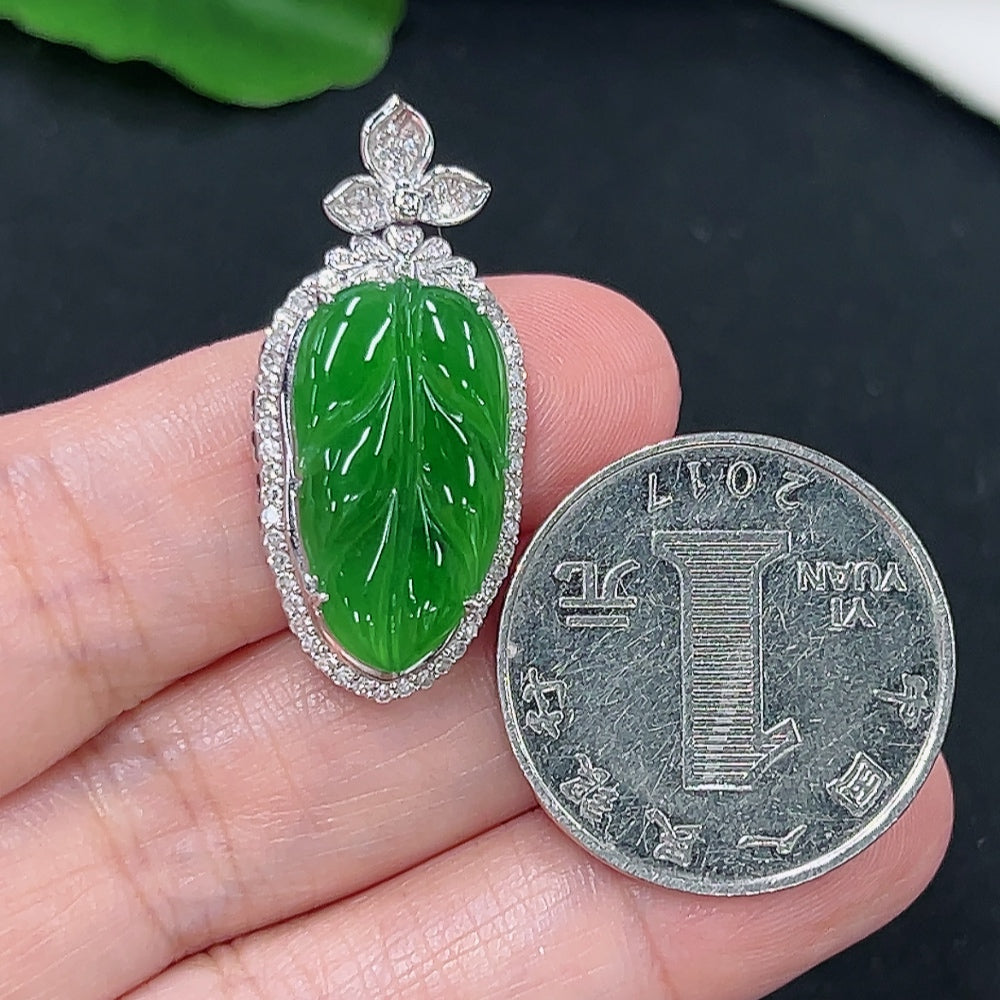 Jadeite Leaf Inlay Pendant 18K Gold (With Diamond Accents)