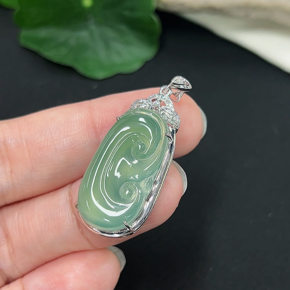 Jadeite Ruyi Inlaid Pendant 18K Gold Total Weight Approx. 4.4g (With Diamond Accents)