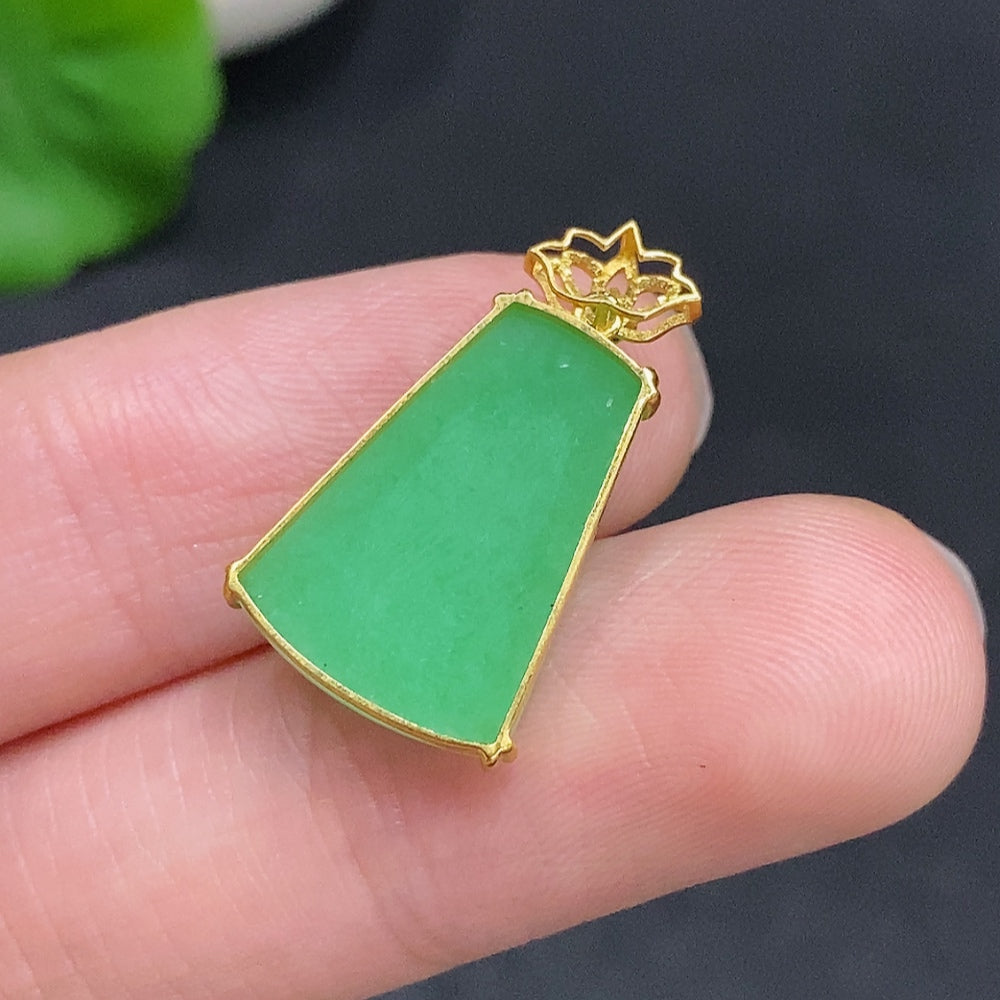 Jadeite Plain Pendant Pendant with 18K Gold, Total Weight Approx. 1.7g