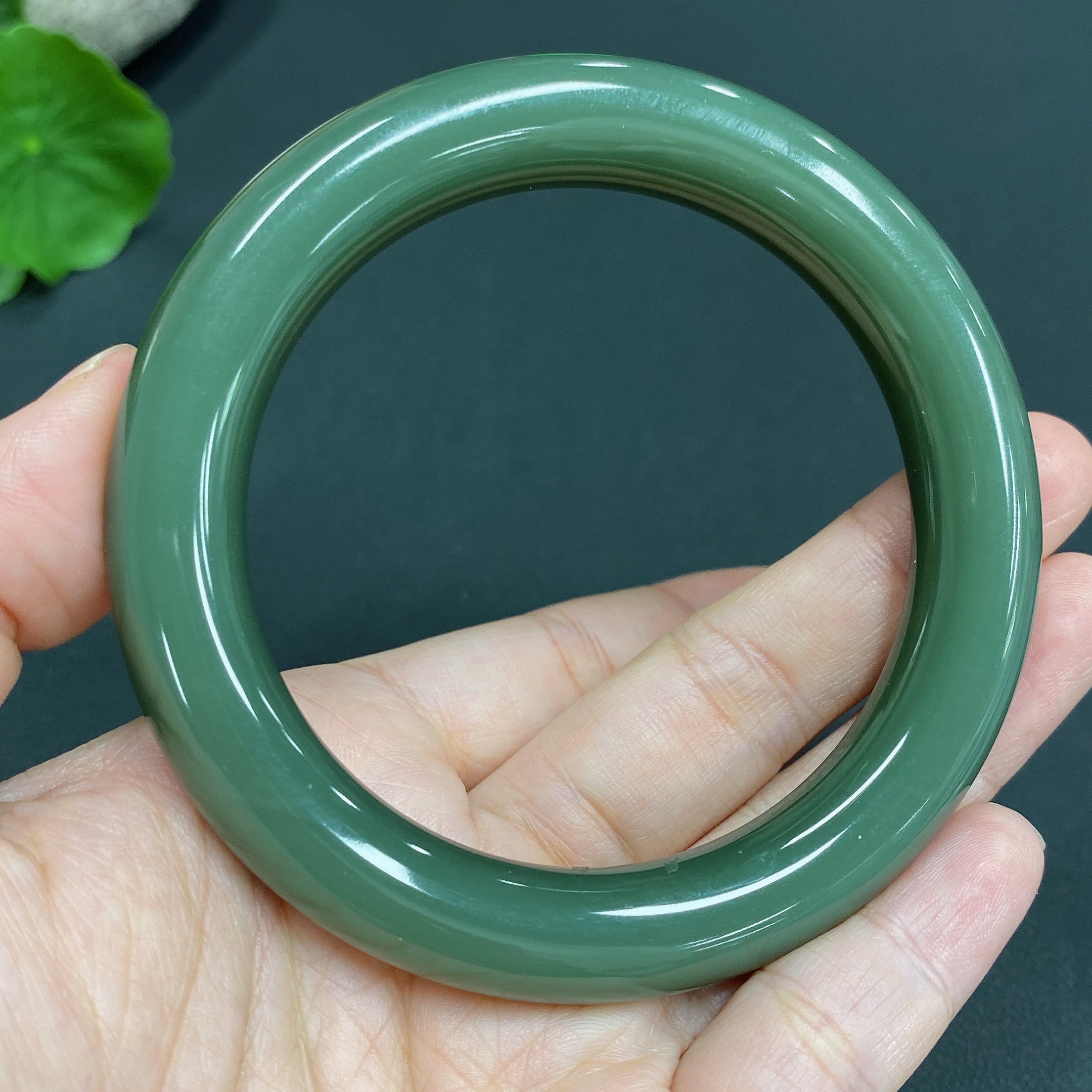 Hetian Jade Round Bangle Size 56.3 Total Weight Approx.56.8g