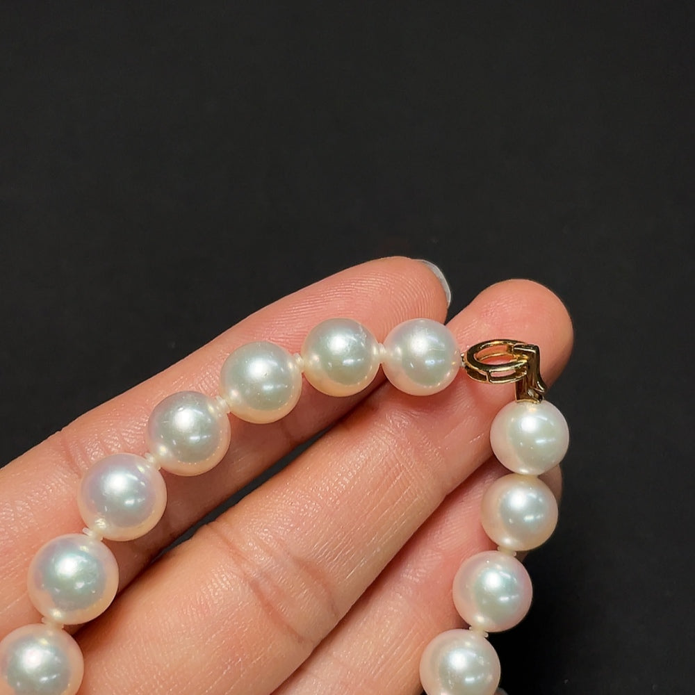 Saltwater Pearl Bracelet in 18K Gold with Diamond Accents