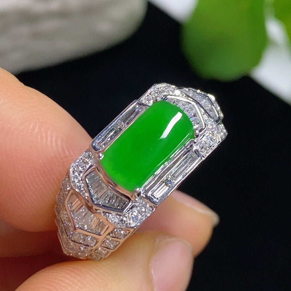 Jadeite Plain Pendant Ring 18k with Diamond Side Stones