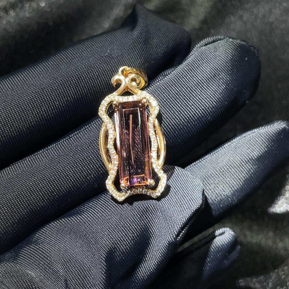 Tourmaline inlaid pendant with 18k gold setting, featuring vibrant gemstones, weight approx. 2.88g, by HKHQ.