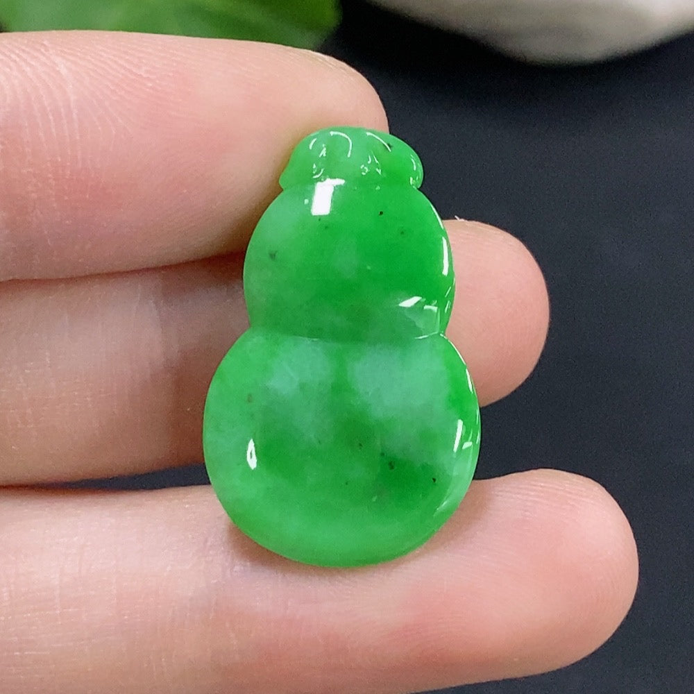 Jadeite gourd inlay piece with intricate design, weighing approximately 4.48g, from HKHQ jade jewelry collection.