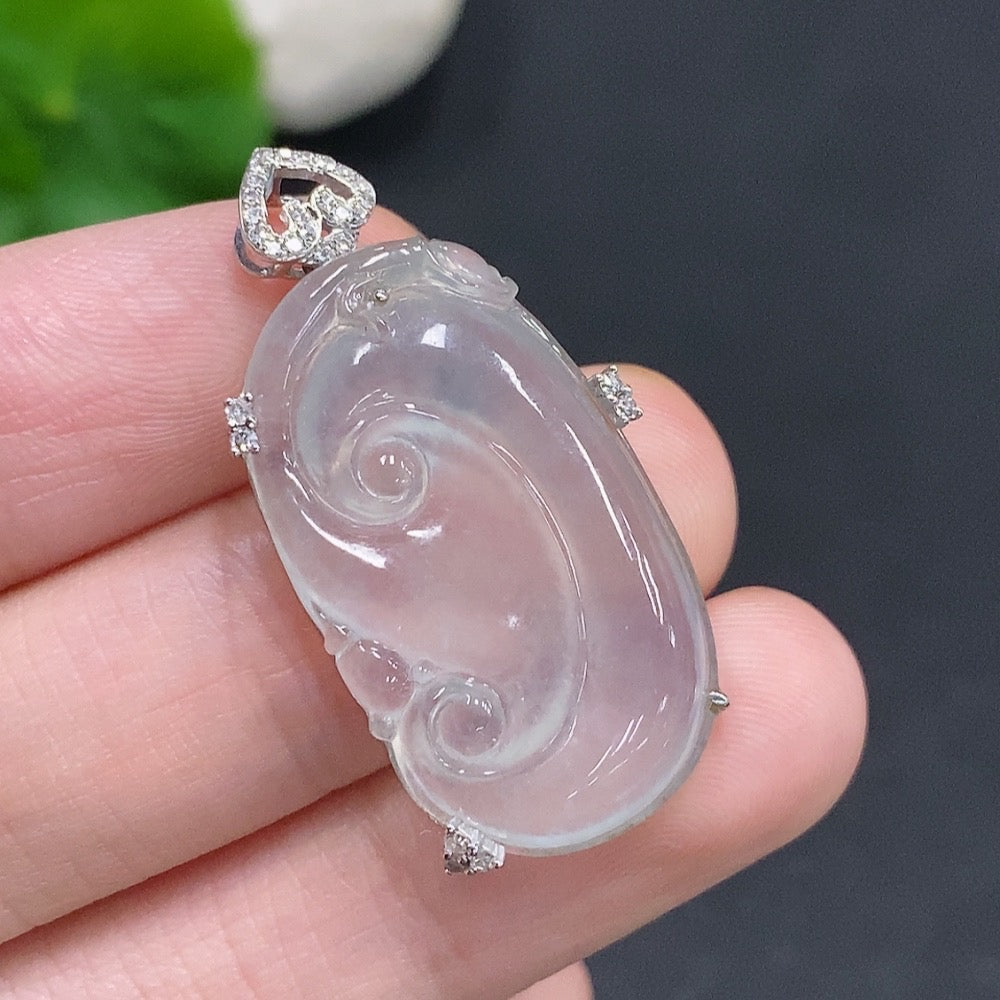 Jadeite Ruyi Pendant 18k Gold Total Weight Approx. 5.8g with Diamond Accents